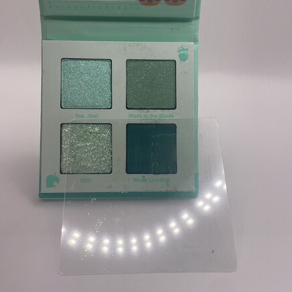 Animal Crossing EyeShadow - Picture 2 of 3